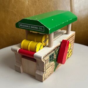 Arlesdale Barrel Co. - Green and Yellow